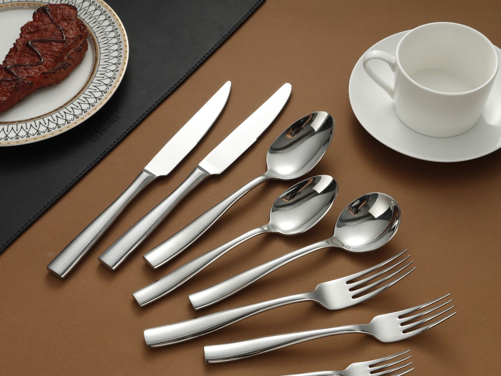 Modern Sleek Mirror Polished Silverware Set