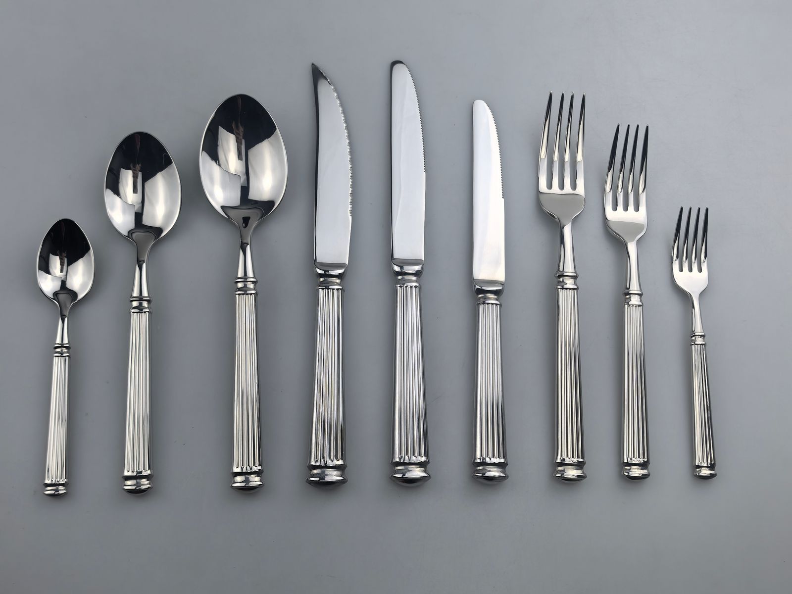 Roman Column Handle Stainless Steel Flatware Set, 5-Piece Vintage Ribbed Cutlery