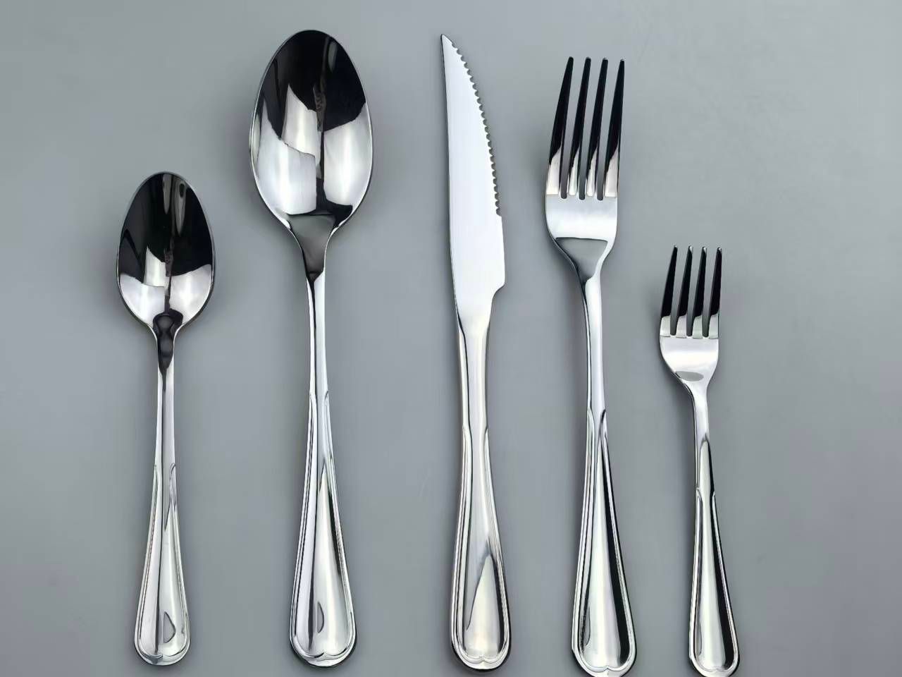 Heart Line Handle Stainless Steel Cutlery Set