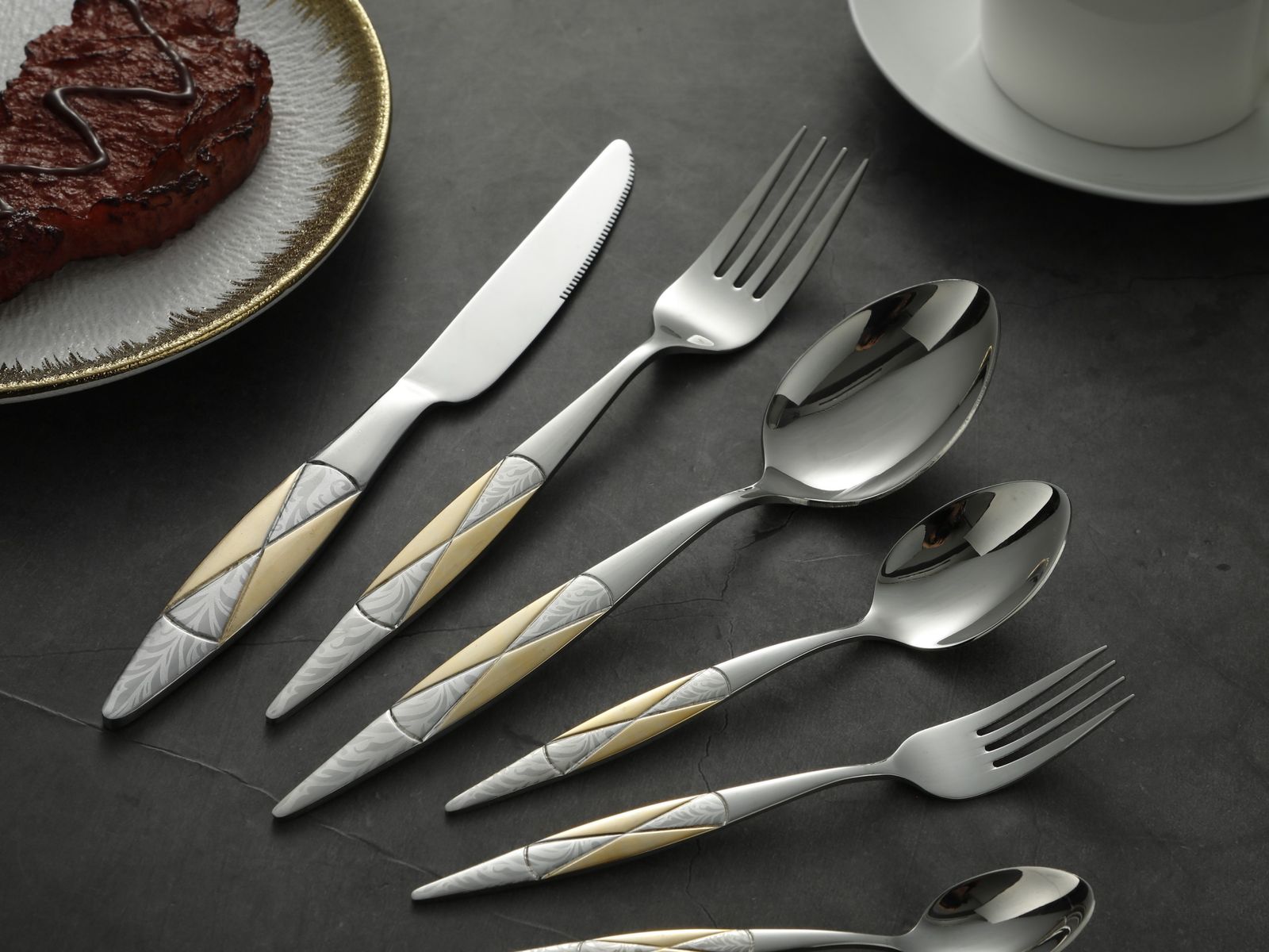 Elegant Two-Tone Geometric Silverware Cutlery Set