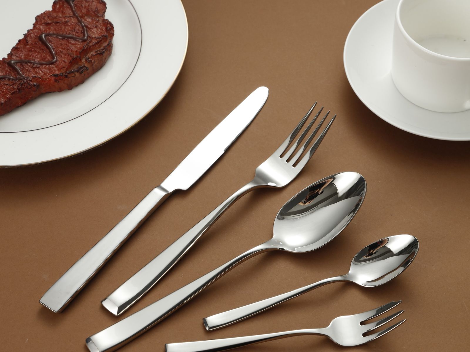 Sleek Geometric Silverware Cutlery Set