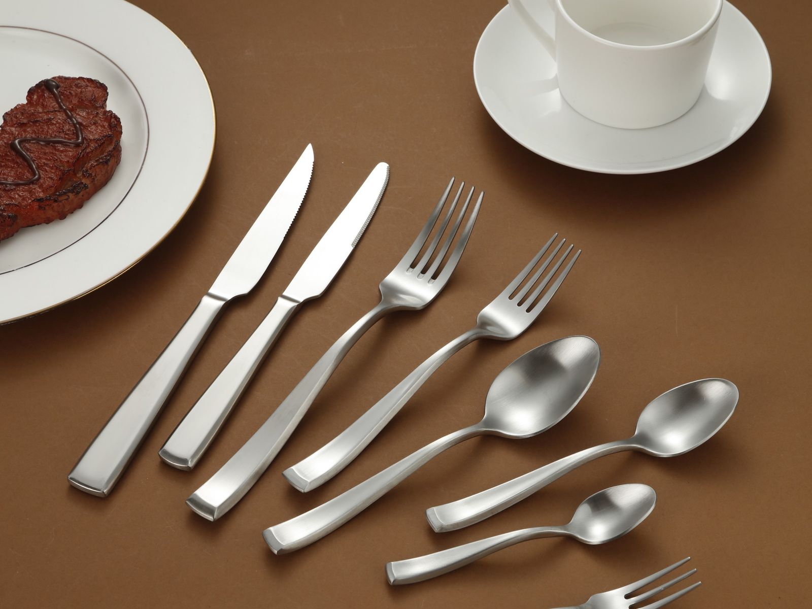 Matte Silver Curved Handle Stainless Steel Flatware Set