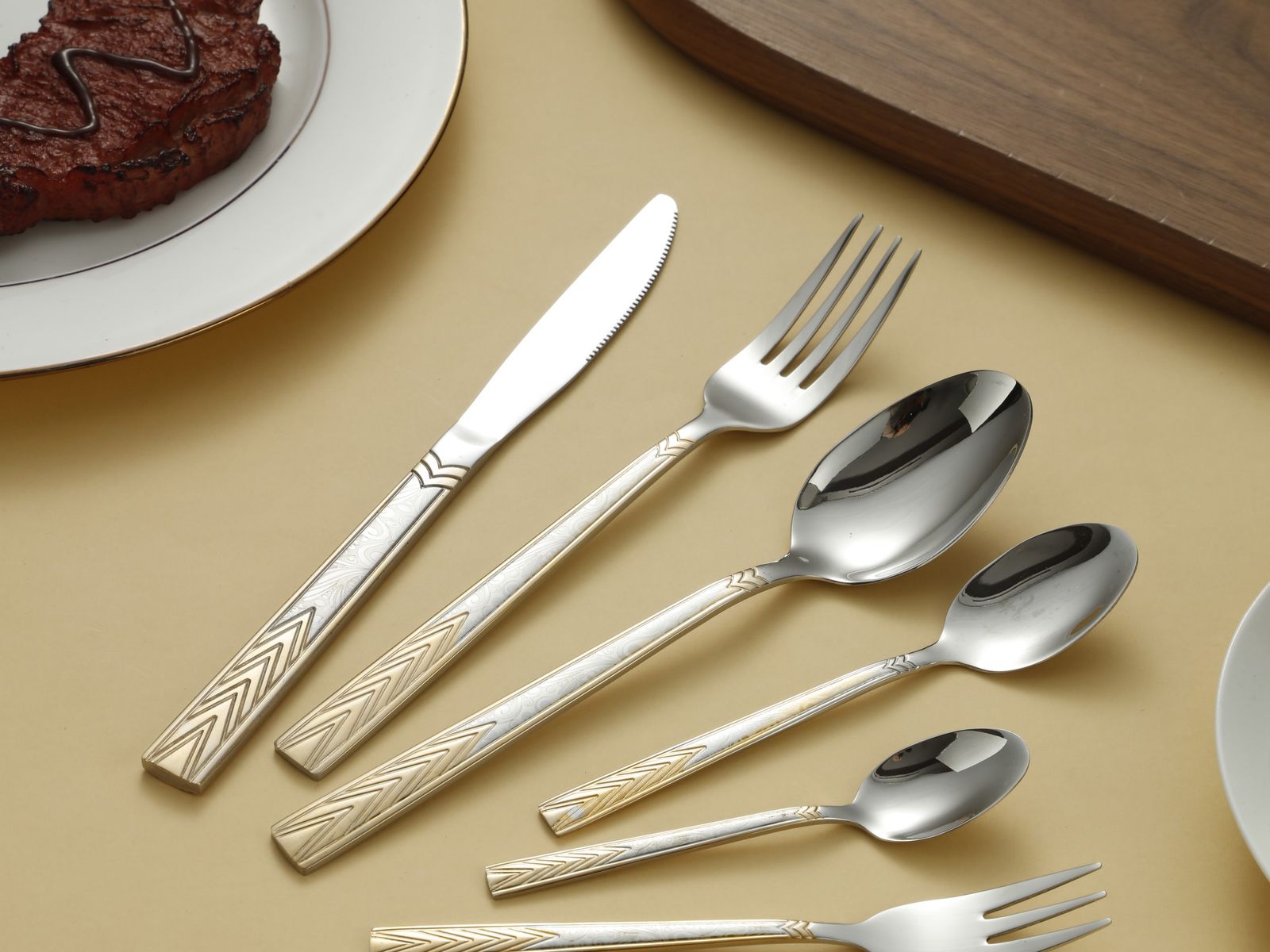 Chevron Pattern Gold Rim Stainless Steel Flatware Set