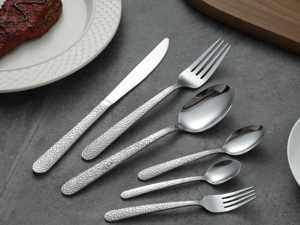 Full Hammered Grain Stainless Steel Flatware Set