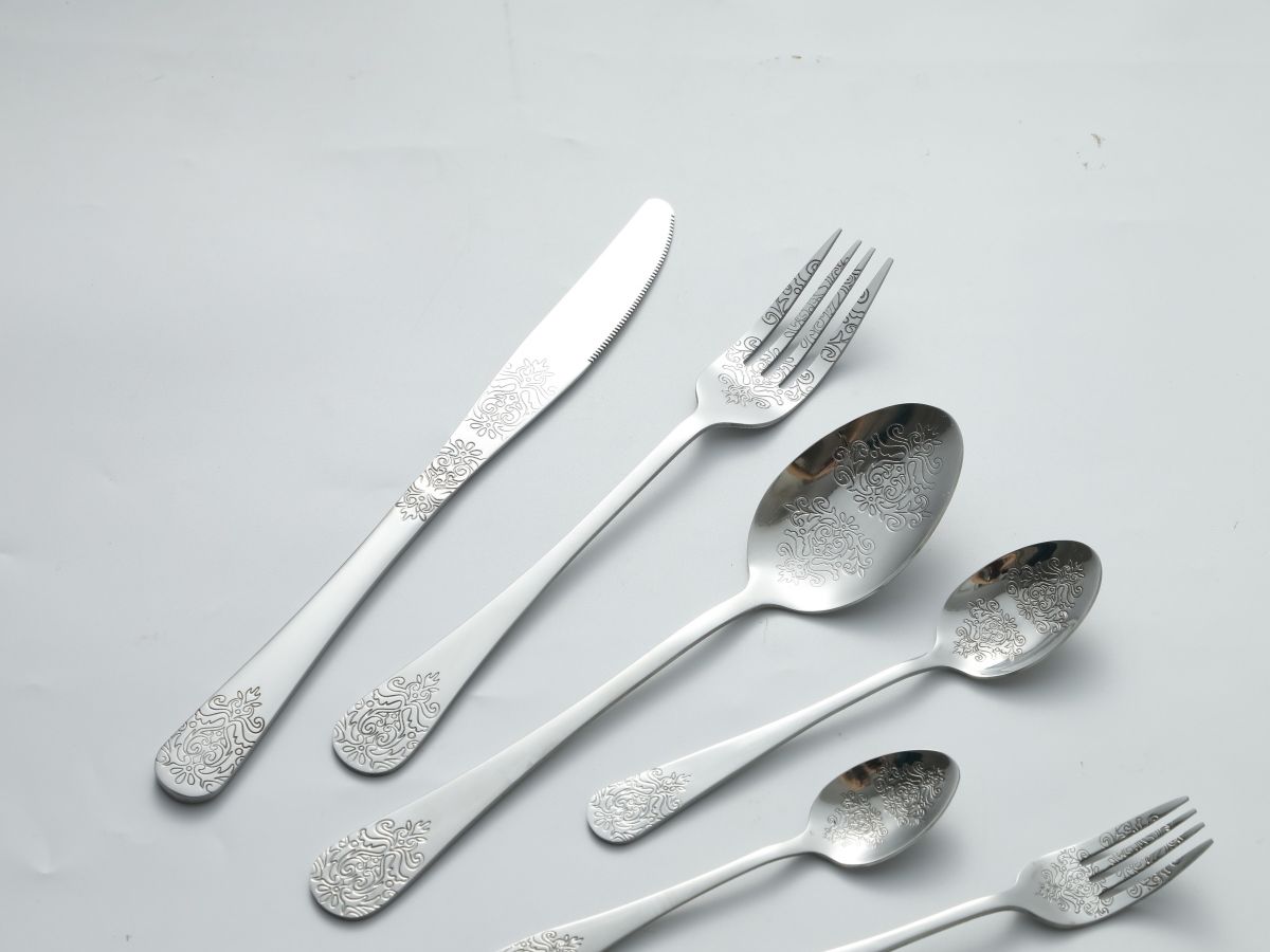 Vintage Floral Etched Stainless Steel Cutlery Set Mirror Silver Western Tableware
